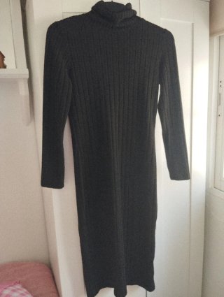 Vestido invierno canalé negro