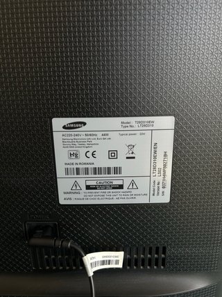 Monitor TV Samsung 28" – Muy versátil (HDMI, USB,