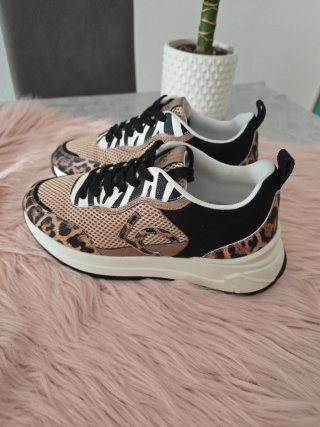 Zapatillas Lola Casademunt