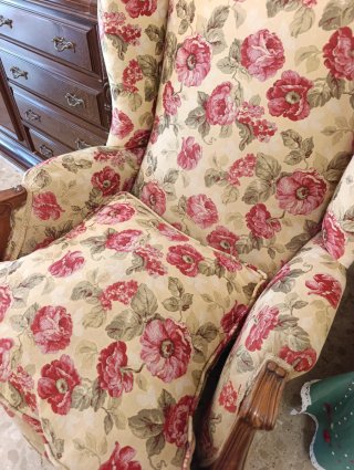 2 Sillones florales madera maciza