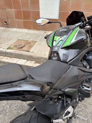 Kawasaki Z800e A2