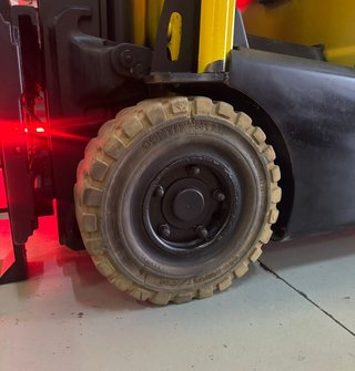 CARRETILLA ELEVADORA SEGUNDA MANO 1600 KG