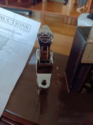 Cierre Parabrisas Harley Davidson 49mm