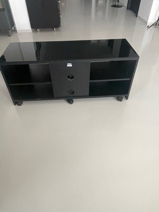 Mesa TV Negro Alto Brillo
