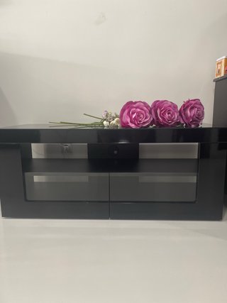 Mesa TV Negro Alto Brillo