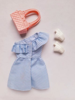 Vestito primaverile Barbie curvy con accessori