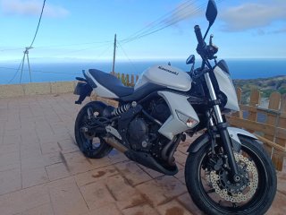 Kawasaki ER6N Blanca 2011