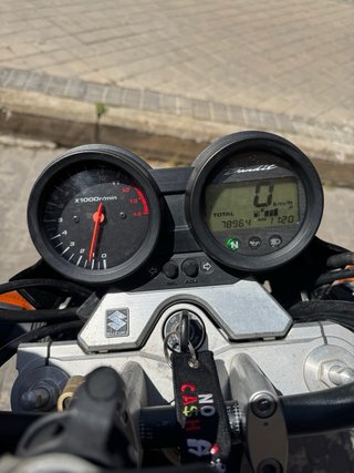 Suzuki Bandit Naked Negra