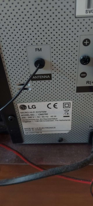 Microcadena LG CM2760 Bluetooth USB 160W