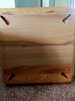 Mesa auxiliar LISABO de madera clara