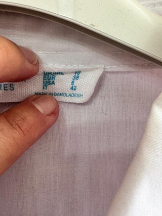 Camisa blanca de mujer
