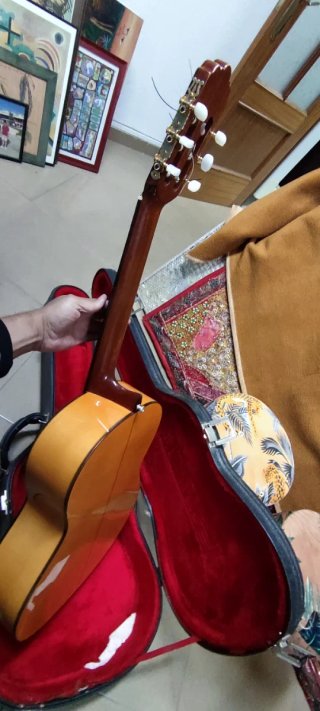 Guitarra Clásica José Ramírez   con Funda