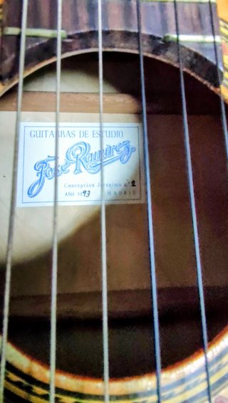 Guitarra Clásica José Ramírez   con Funda