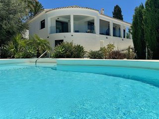 Chalet en alquiler en Elviria en Marbella