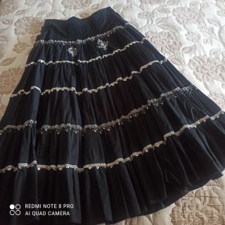 Falda midi Flamenco negra y plata