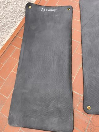 Esterillas negras gruesas (3 unidades)