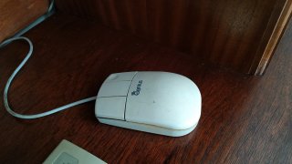 Teclado rato e colunas Windows 98