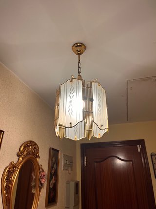 Mueble zapatero de madera y mármol