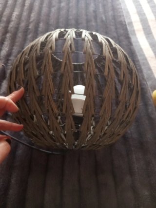 Lámpara de ratán estilo boho