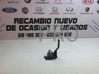 Cerradura capot Chrysler Voyager nueva