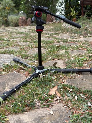Trípode Manfrotto + rótula fluida. Befree Live.