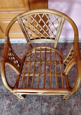 SILLÓN DE MIMBRE ARTESANAL CON ALMOHADÓN