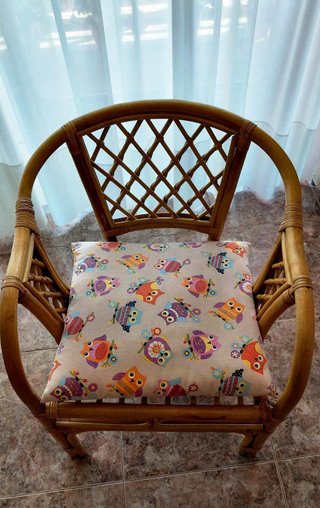 SILLÓN DE MIMBRE ARTESANAL CON ALMOHADÓN