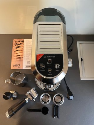 Cafetera De Longhi Dedica Duo EC890.M barista