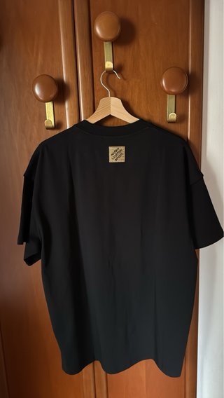 Maglia Louis Vuitton nera con logo ricamato