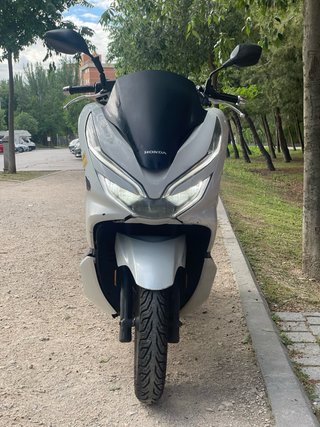 Honda PCX 125 Blanca