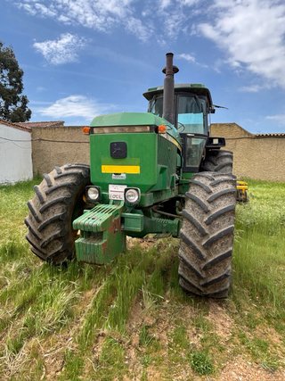 Tractor John Deere 4650