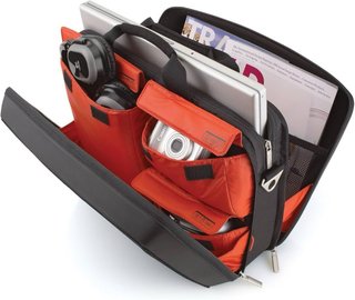 Maletín Logitech Kinetik para portátil