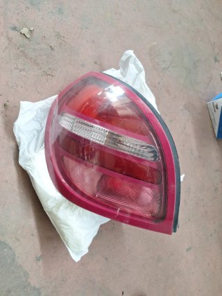 Piloto nissan almera
