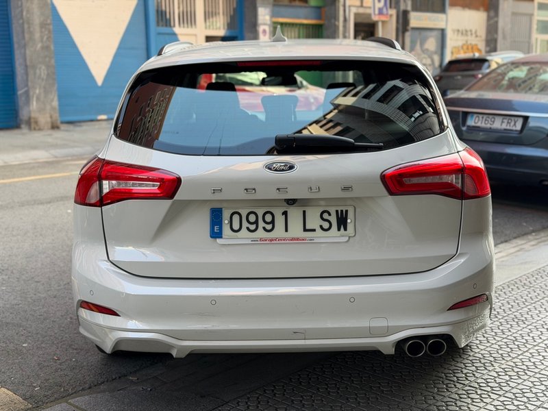 Ford Focus SportBreak 1.5 Ecoblue ST-Line 2021, foto 8