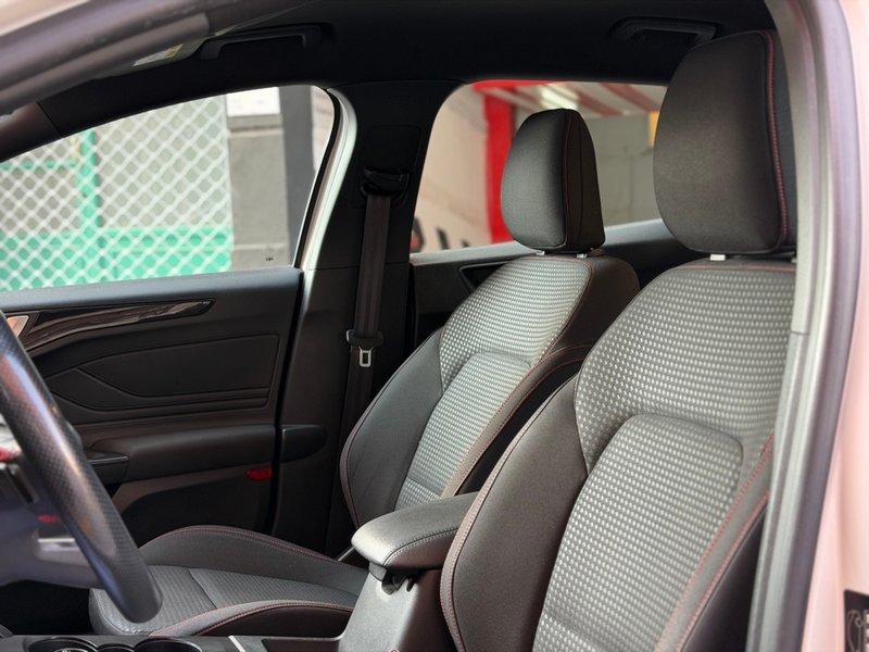 Ford Focus SportBreak 1.5 Ecoblue ST-Line 2021, foto 12