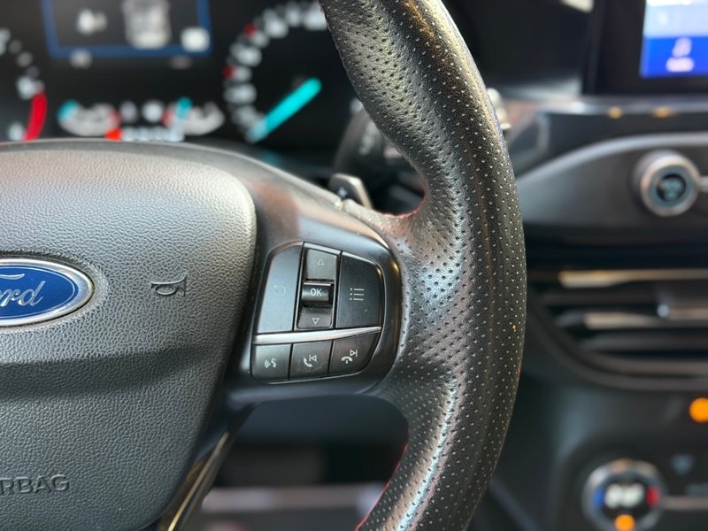 Ford Focus SportBreak 1.5 Ecoblue ST-Line 2021, foto 18