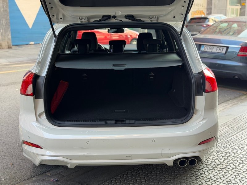 Ford Focus SportBreak 1.5 Ecoblue ST-Line 2021, foto 29