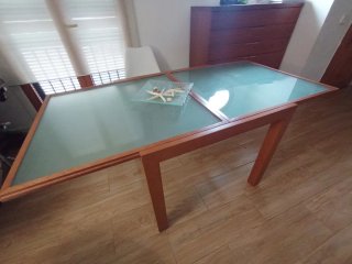 Mesa de salón cristal y madera