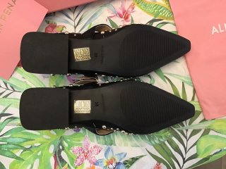 Zapatos planos Alma en Pena tachas negros talla 38