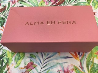 Zapatos planos Alma en Pena tachas negros talla 38