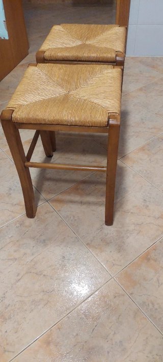 Sillas de cocina de madera y ratán