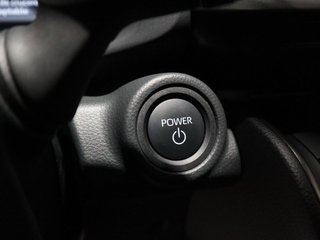 TOYOTA CHR 1.8 Advance Hybrid 140