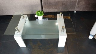 Mesa centro cristal y madera