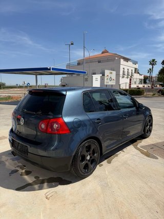 Volkswagen Golf 2005