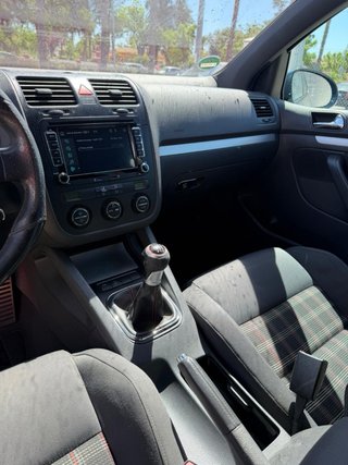 Volkswagen Golf 2005
