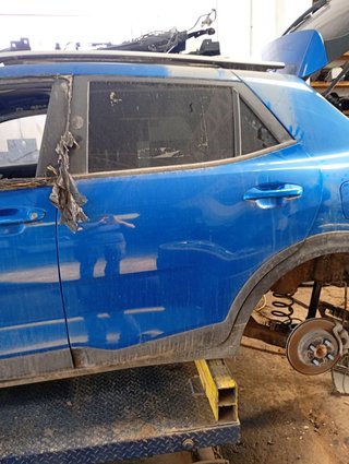 PUERTA TRASERA IZQUIERDA Kia Stonic (YBCUV)(2017->)