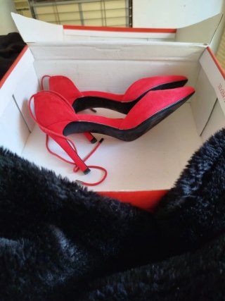 Sandalias Bershka rojas talla 38