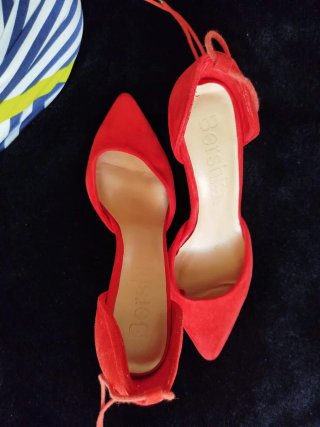 Sandalias Bershka rojas talla 38
