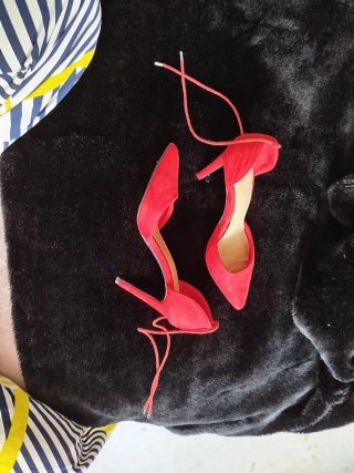 Sandalias Bershka rojas talla 38