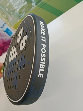 Pala de pádel Kelme Puma